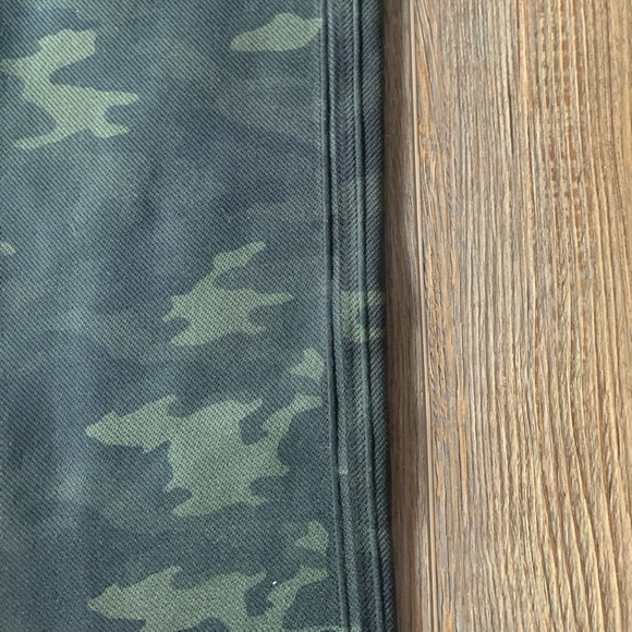 SPANX Layce green camo printed legging - Picture 6 of 12